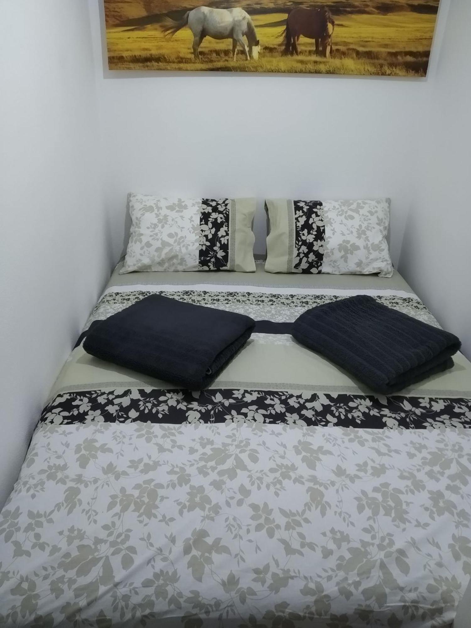 דירות באר Rustic House מראה חיצוני תמונה